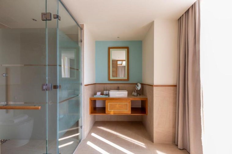 Suite Twin City view